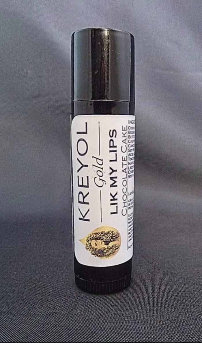 LIK MY LIPS CHOCOLATE CAKE